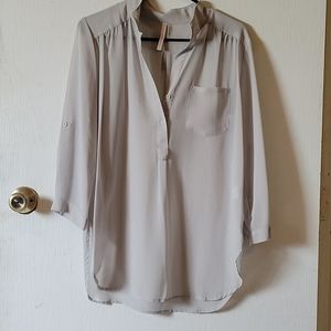 ☆NWOT Womens Medium top